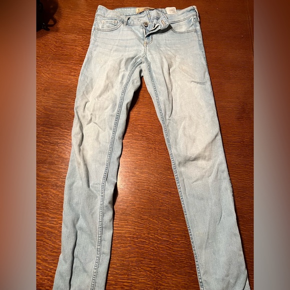 Jeans - Picture 2 of 3